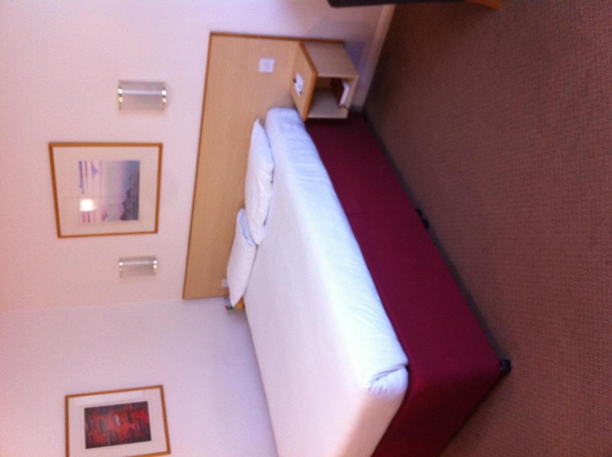 Days Inn Hotel Warwick South - Southbound M40 Ashorne Dış mekan fotoğraf